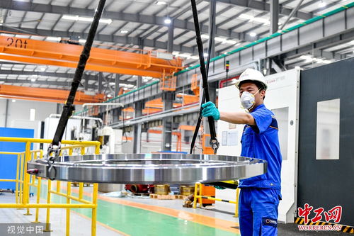 浙江湖州 技術人員趕制訂單產品，積極融入長三角科創走廊建設